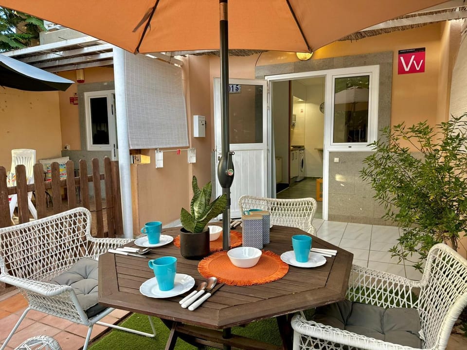 Property building, Balcony/Terrace, Garden view