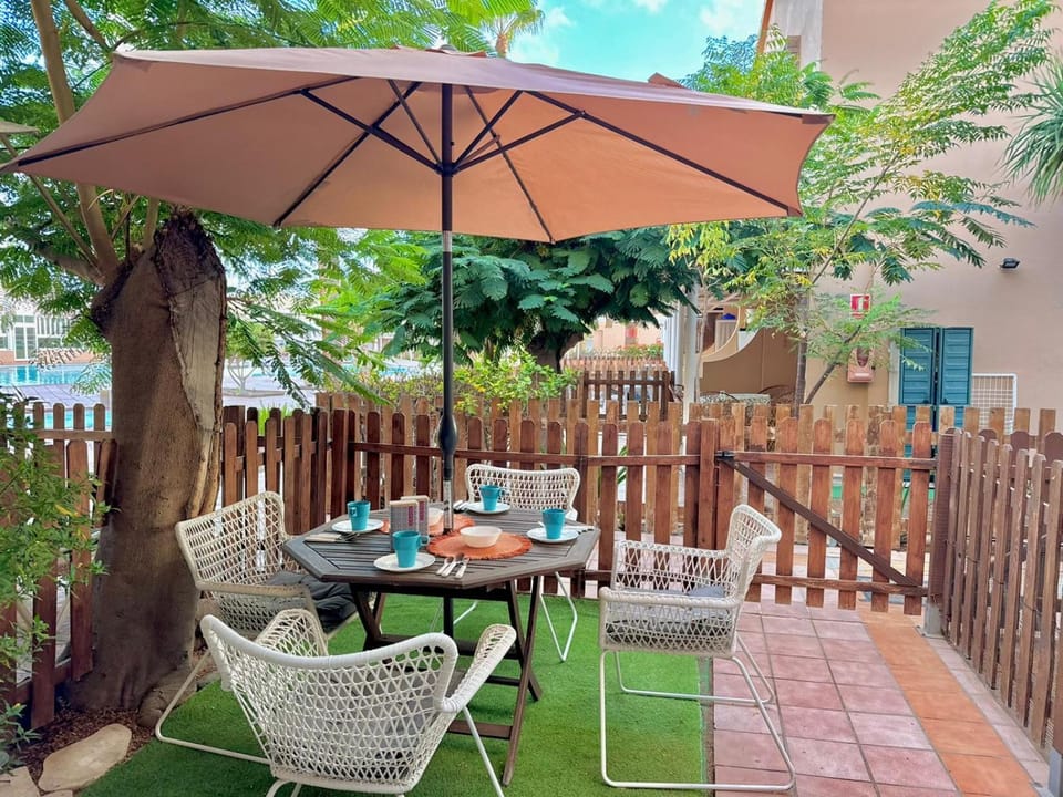 Garden, Balcony/Terrace, Dining area, Garden view, sunbed