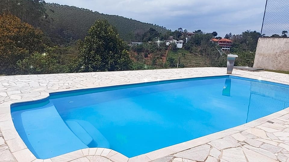 Chácara aconchegante em Igaratá com WI-FI piscina adulto e infantil Campground/ 
RV Resort in State of São Paulo