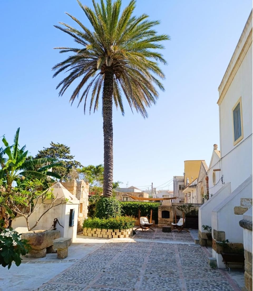 Inner courtyard view