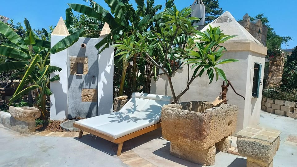 Garden, Garden, Balcony/Terrace