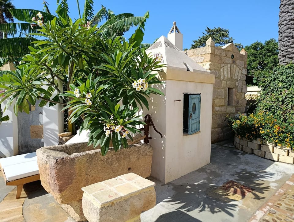 Shower, Garden