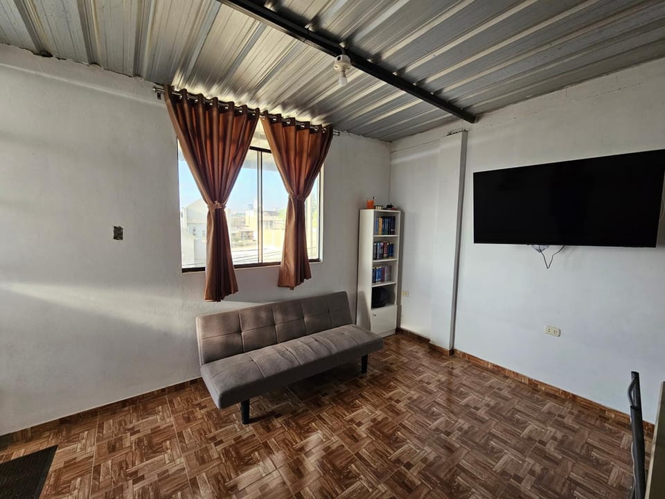 Communal lounge/ TV room, TV and multimedia