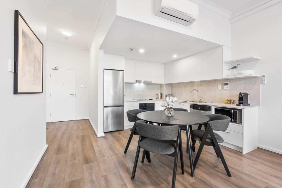 Camperdown Cozy Corner 9 Apartment in Sydney