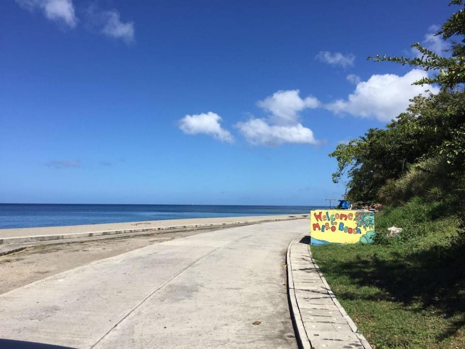 Beautiful apartment with pool & sea views, Mero Apartment in Dominica