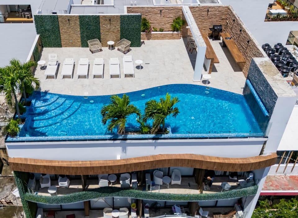 Property building, Swimming pool