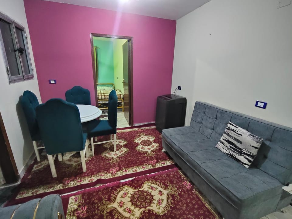 شقه مفروشه جميله جدا بموقع متميز 4 Apartment in Cairo Governorate