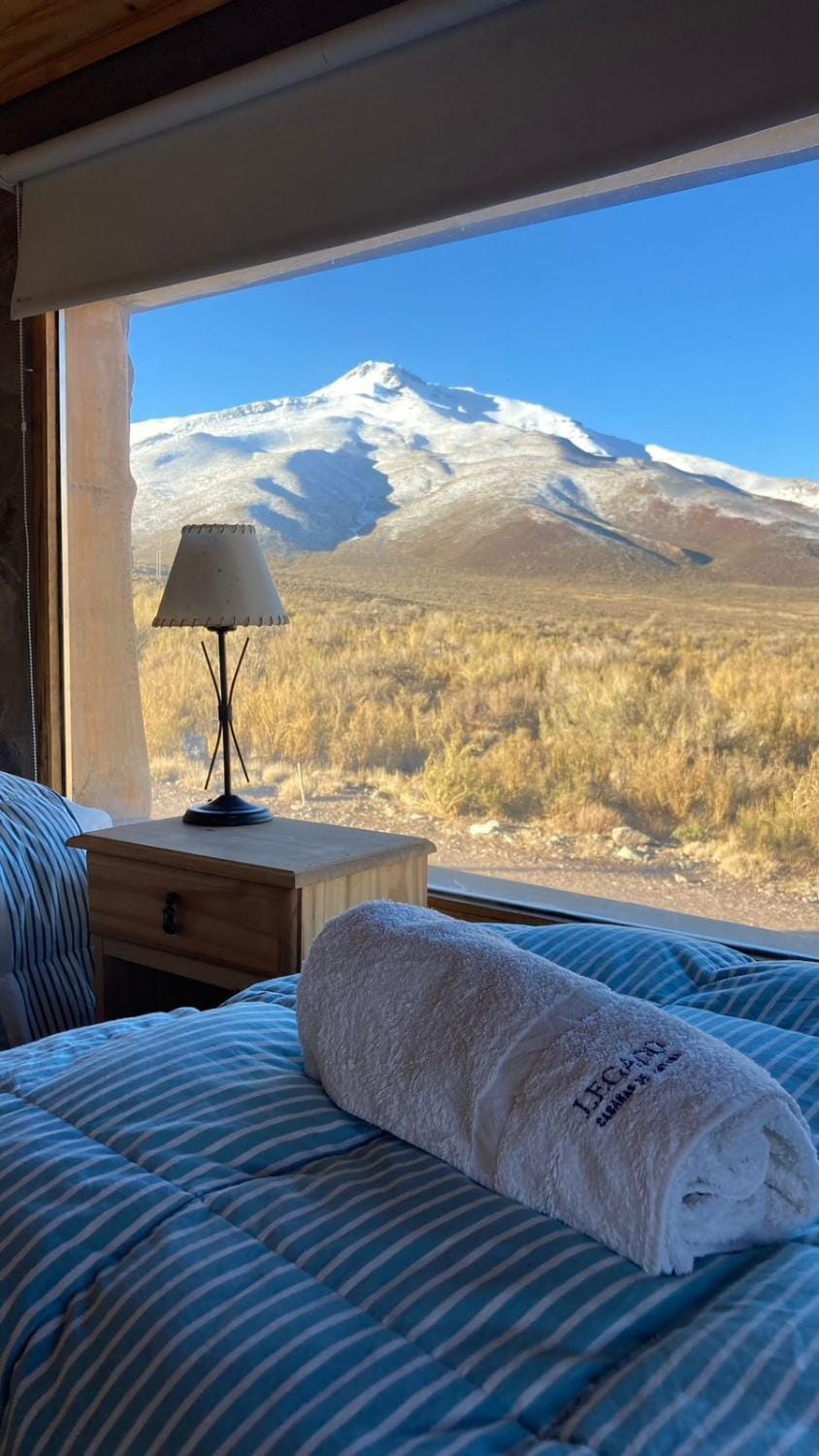 Natural landscape, Bedroom, Mountain view