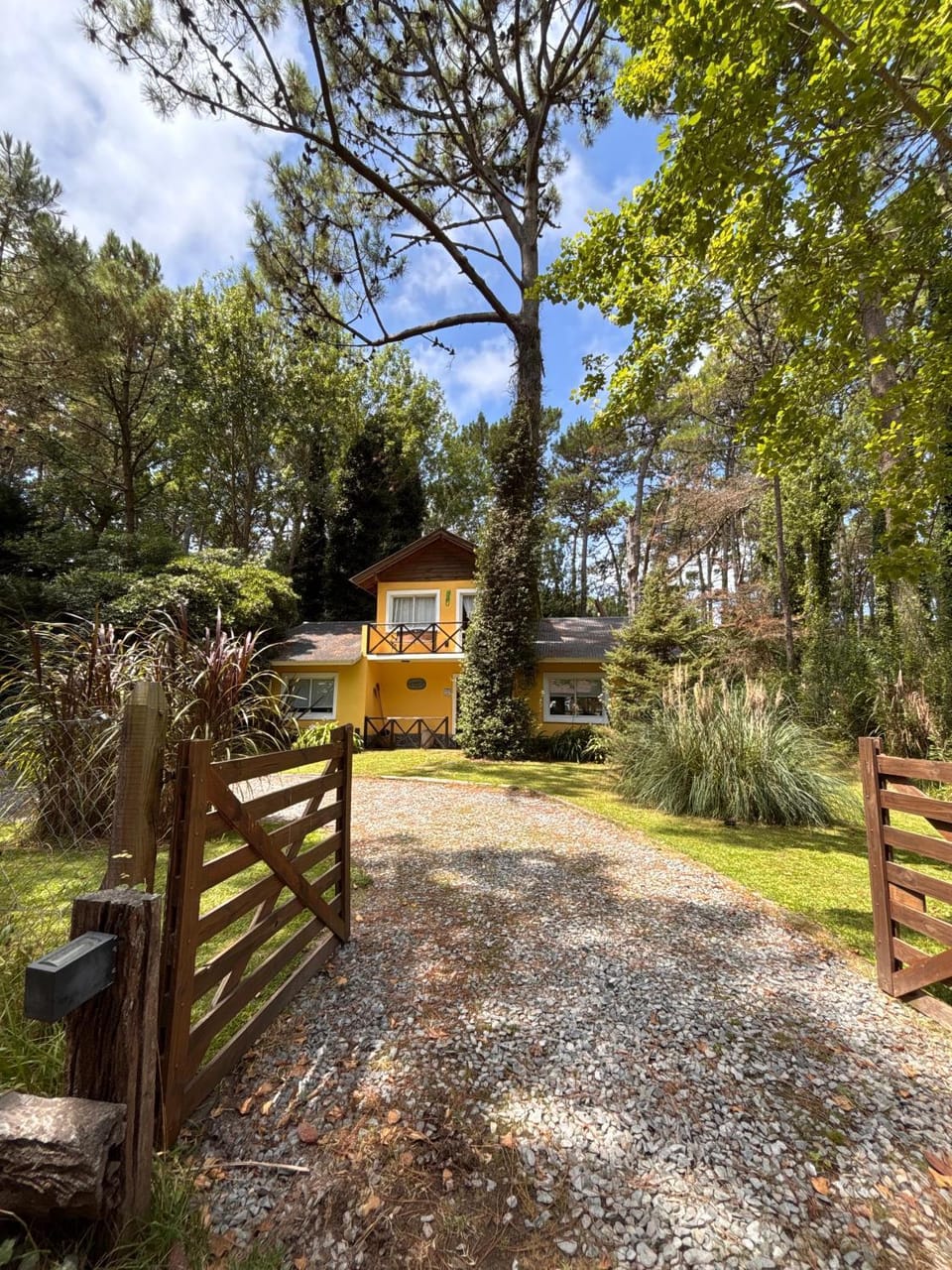 Casa Cariló - Pet friendly, Cambicha Encantada House in Cariló