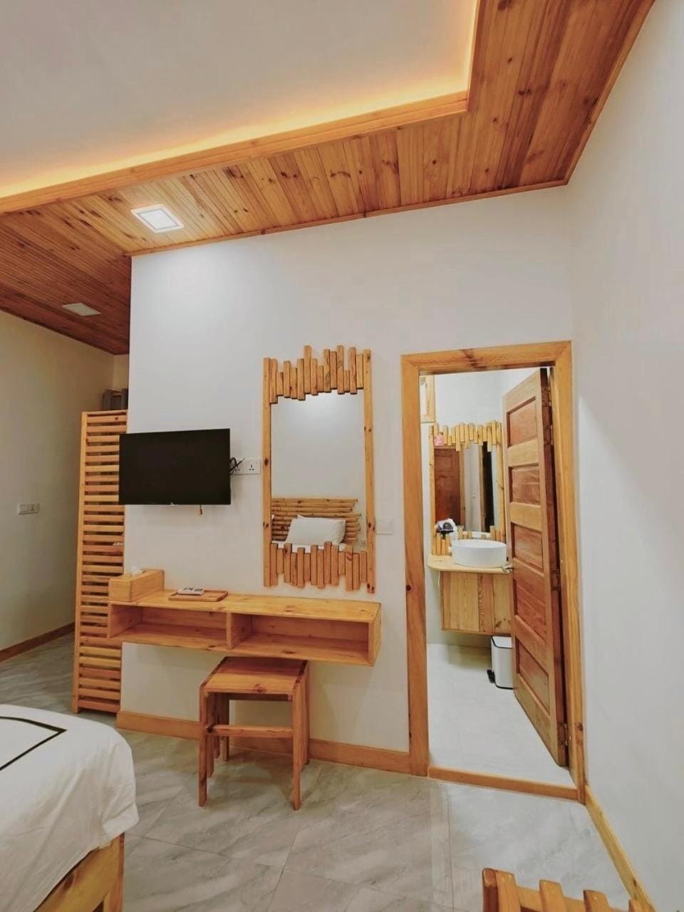Bed, TV and multimedia, Photo of the whole room, Bedroom, safe, wardrobe