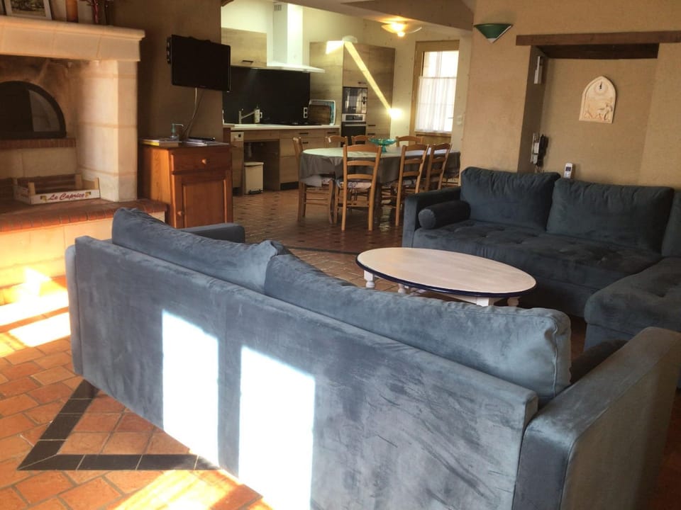 Gîte Anjou familial avec cheminée, climatisation, WIFI - FR-1-622-95 House in Pays de la Loire