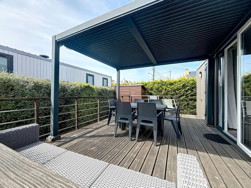 Mobil-home Grand Confort: 2 ch, piscine, plage à 200m, parking, wifi - FR-1-361A-96 House in Jullouville