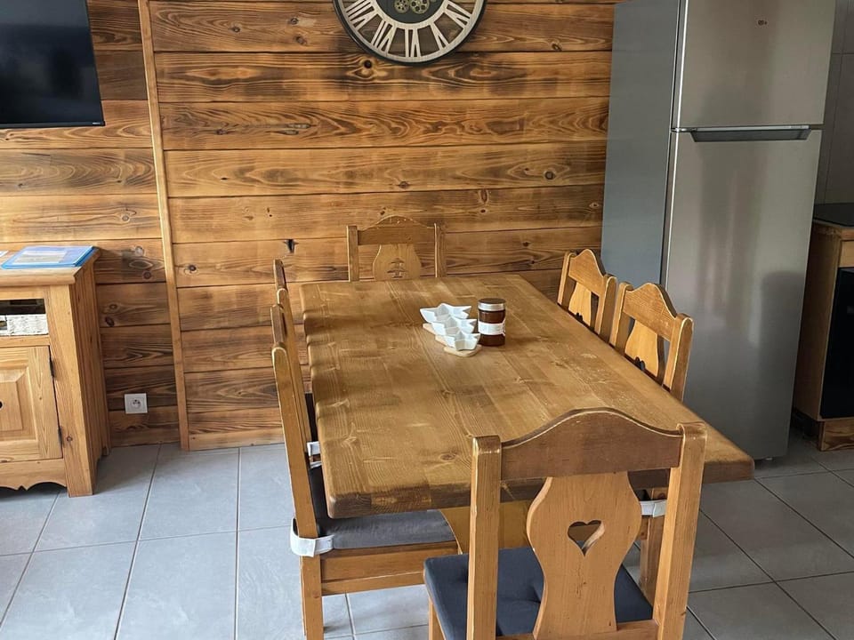 Appartement 3 Pièces 6 Pers. avec Balcon à Valloire - FR-1-263-556 Apartment in Auvergne-Rhône-Alpes
