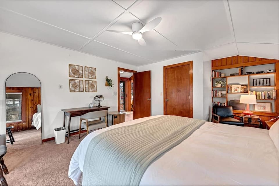 The Fox Den House in Siloam Springs