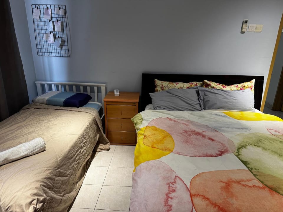 3R2B Homestay Puchong behind Bandar Puteri Apartment in Subang Jaya