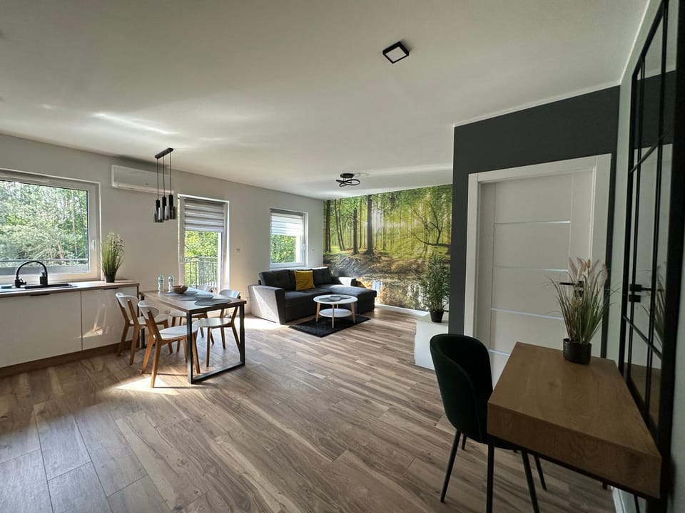 Apartamenty Dębowa 8 Leśny Zakątek Apartment in Lower Silesian Voivodeship