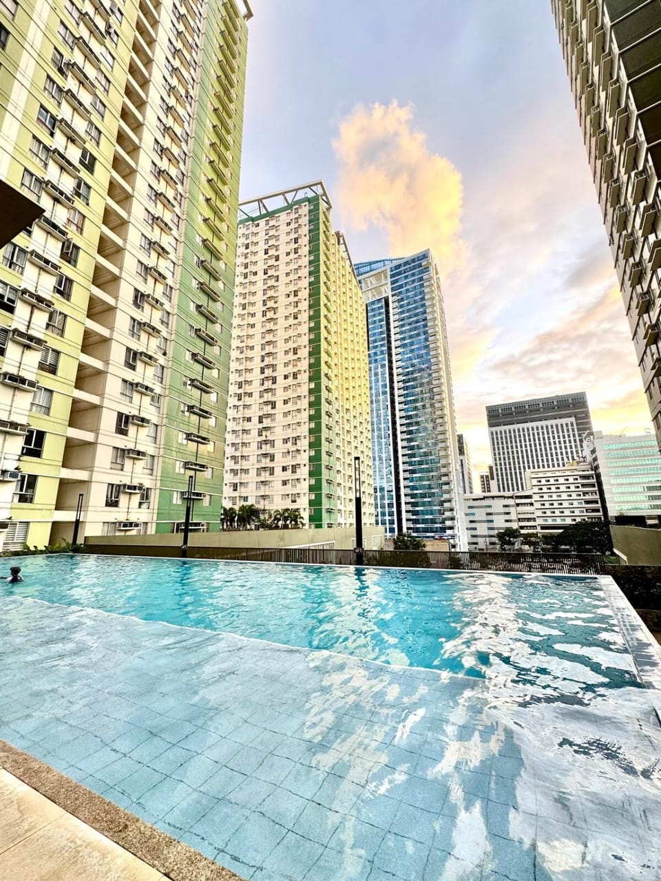 Classy & Stylish 1 BEDROOM at IT PARK Apartment in Lapu-Lapu City