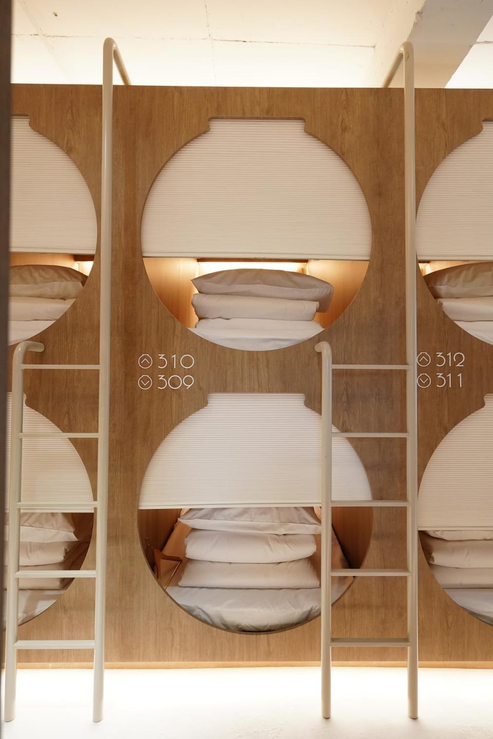 D A L Premium Capsule Hotel Capsule hotel in Seoul