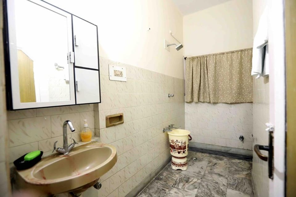 Sunnyside welcomes you Apartment in Punjab, India