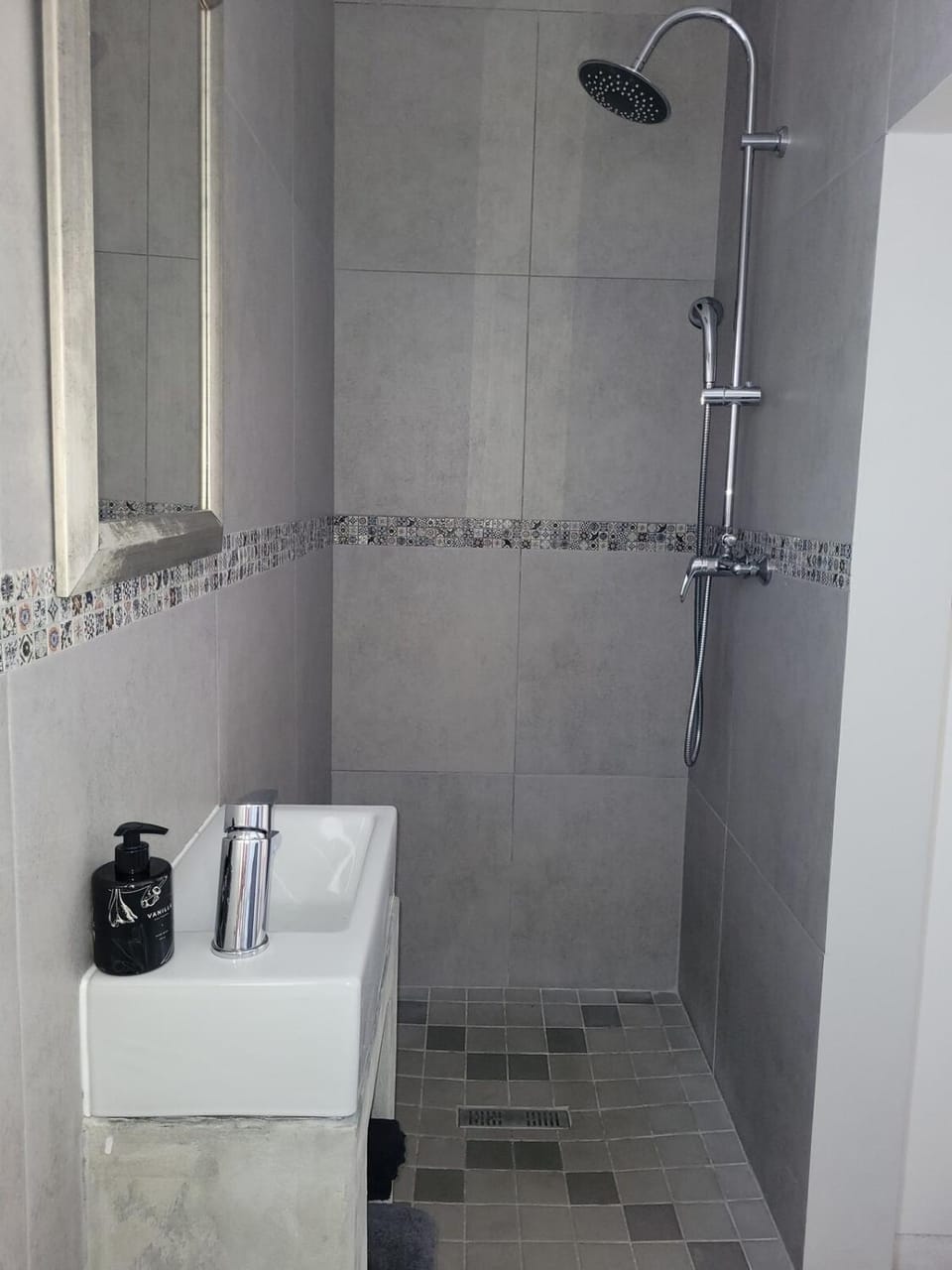 Heuning Nessie Apartment in Western Cape