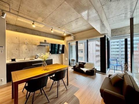 デザイナーズルーム Blues-ブルース Apartment in Osaka