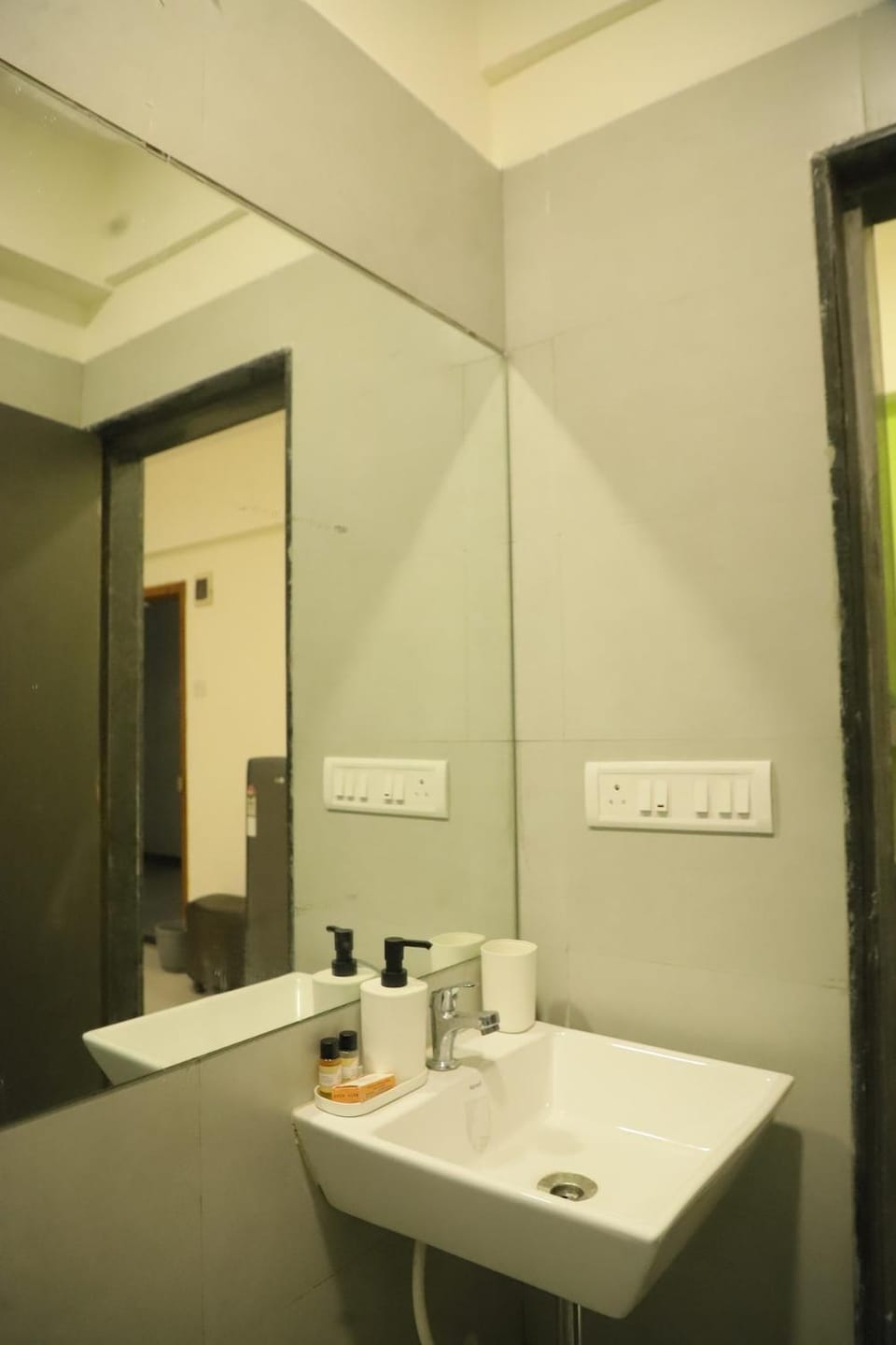Ivy Bliss Studio with Private Pool, B 13, Karjat Apartment in Maharashtra