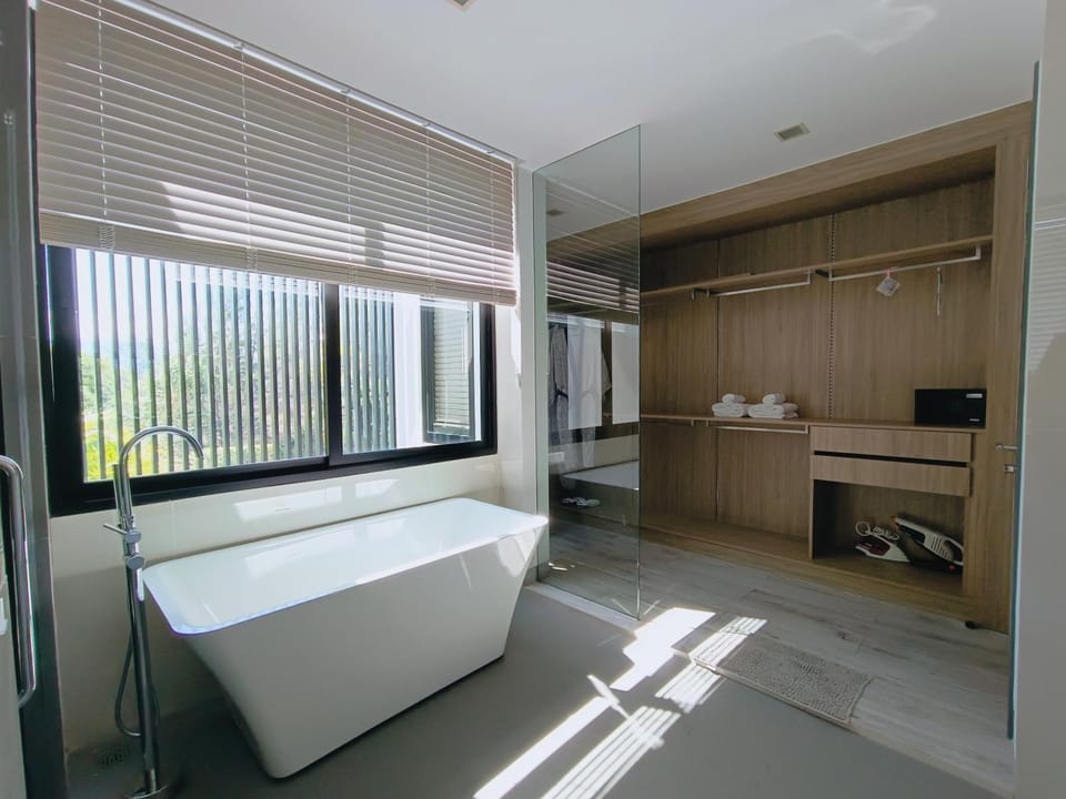五卧泳池现代别墅 普吉岛豪华庄园 悦榕庄 Laguna Park 2 Villa in Thep Krasatti