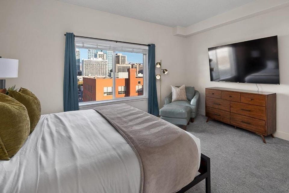 Convention Ctr - Stylish 2BD,2BA with Pool,Gym and Hot tub Apartment in Salt Lake City