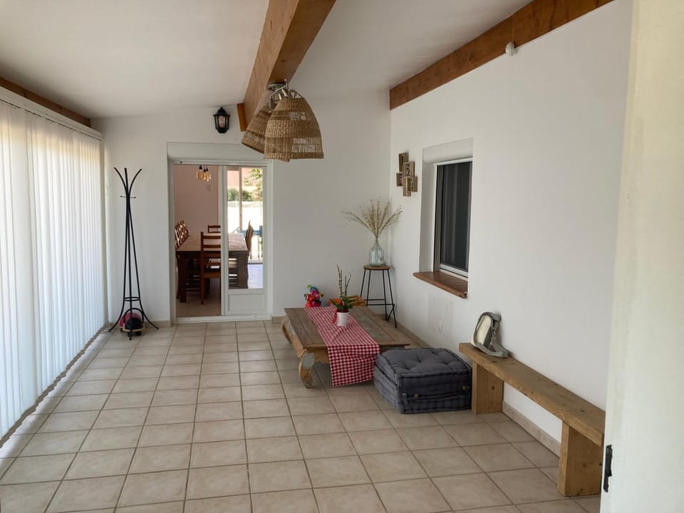 Villa 13 personnes avec piscine à débordement Villa in French Riviera