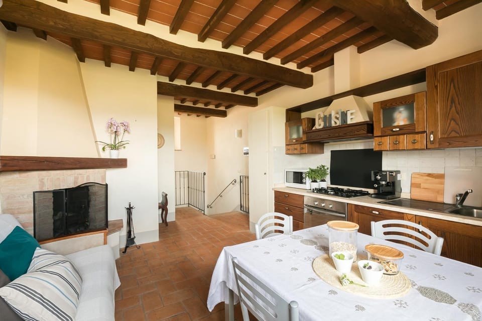 Kitchen or kitchenette, Living room, Dining area
