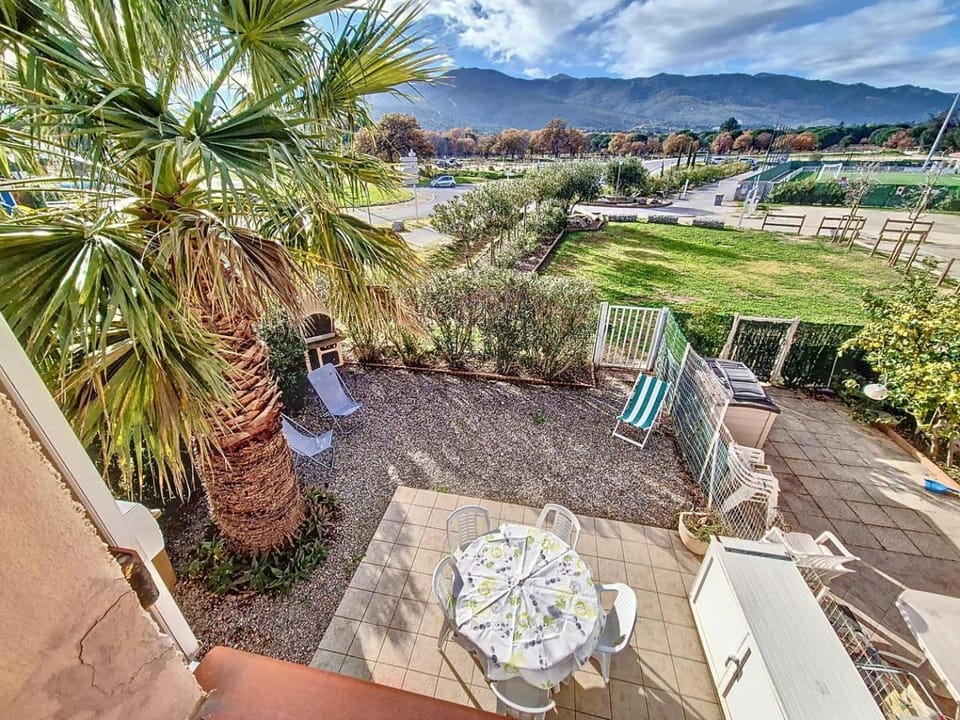 Patio, Garden, View (from property/room), Balcony/Terrace, Dining area, Garden view, Mountain view