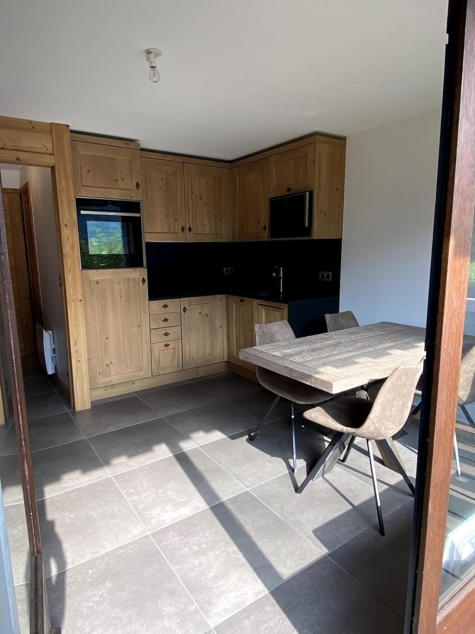 TV and multimedia, Kitchen or kitchenette, Dining area