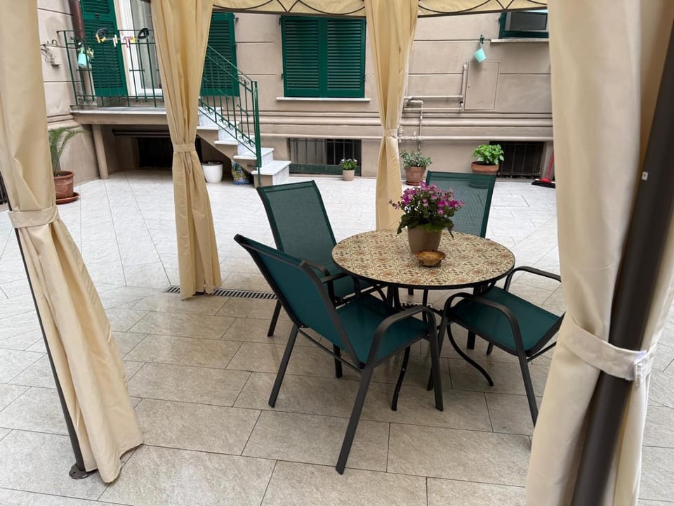 Lina Suites & Rooms Bed and Breakfast in La Spezia