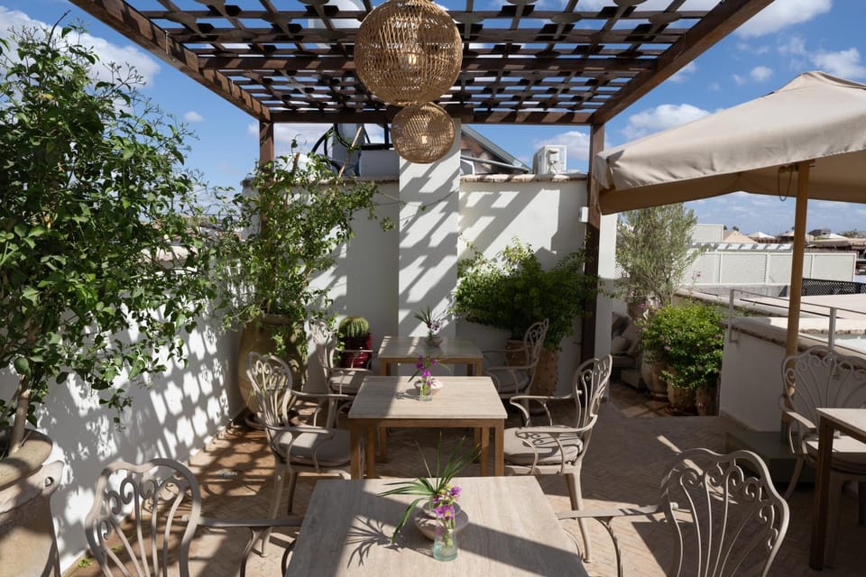 View (from property/room), Balcony/Terrace, Dining area