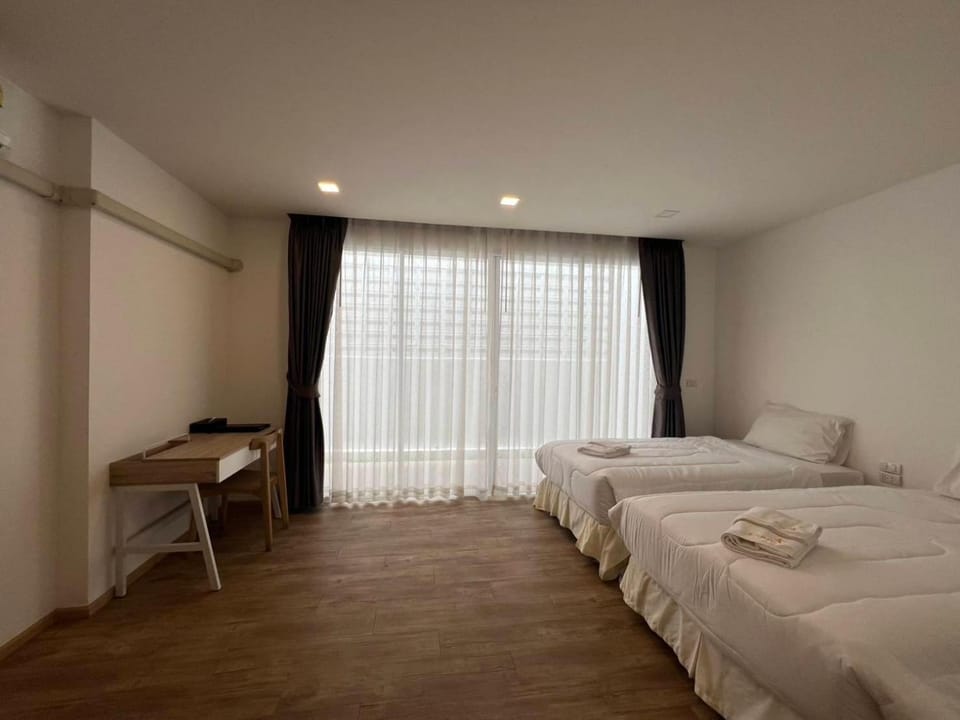 Srirachaseabreeze hotel Hotel in Chon Buri Changwat