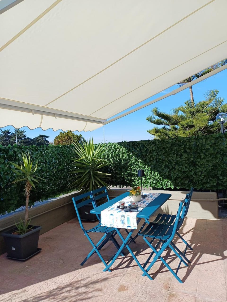 Garden, Dining area, Garden view