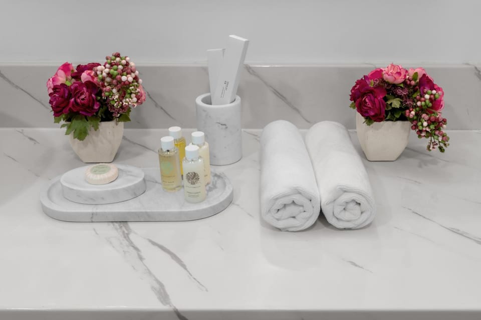 Bathroom, towels