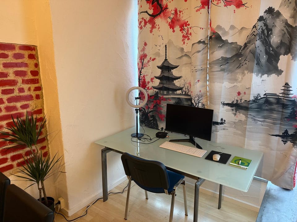 TV and multimedia, Business facilities, Evening entertainment