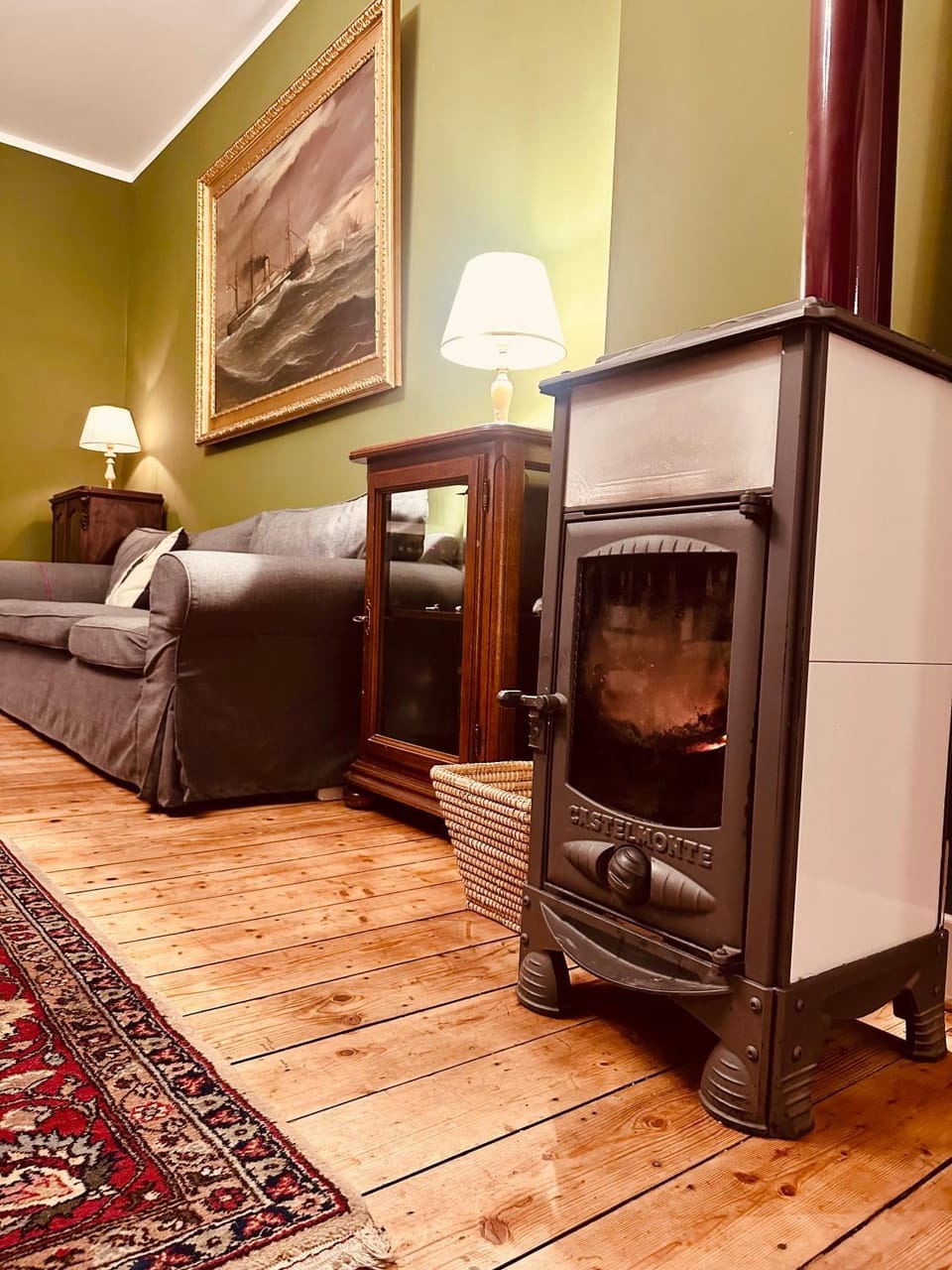 Winter, Living room, Seating area, fireplace