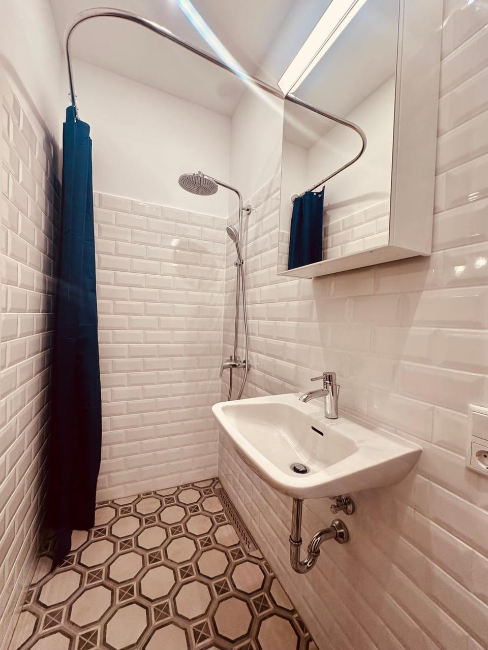 Shower, Bathroom