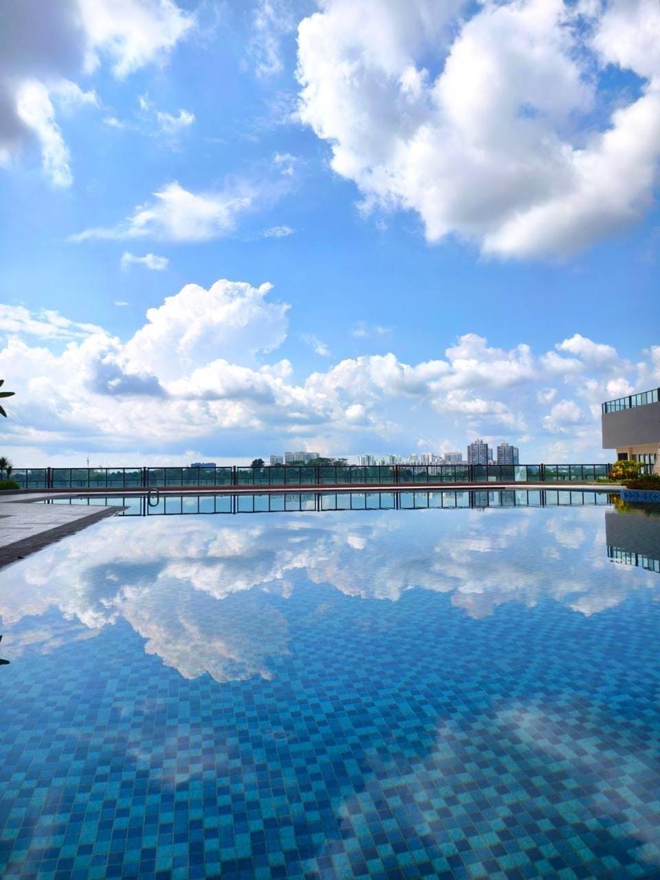 Day, Natural landscape, Swimming pool