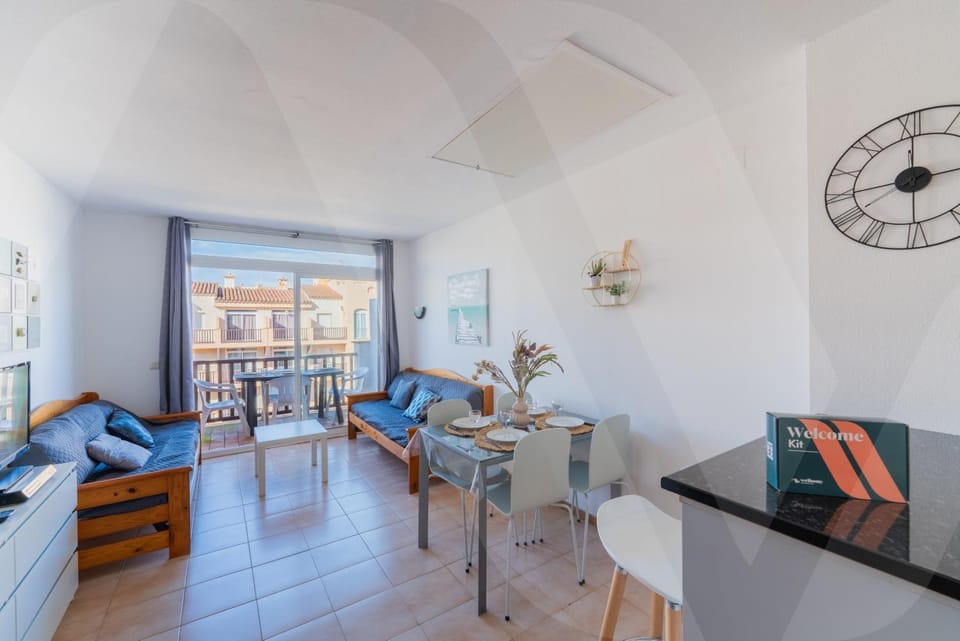 Bel Appartement Empuriabrava Gran Reserva by Welhomy Apartment in Alt Empordà