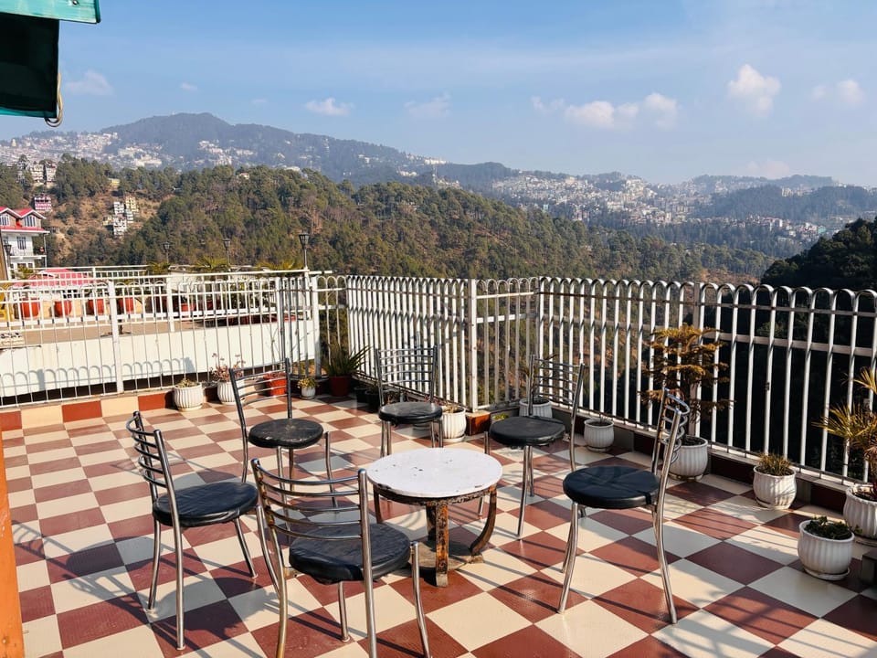 Moksh villa b&b Bed and Breakfast in Shimla