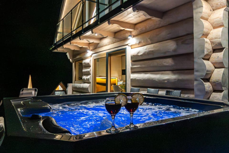 Night, Hot Tub