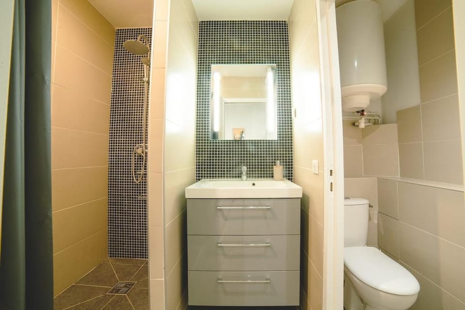 Suite Saint SerninT2 Hypercentre Apartment in Toulouse