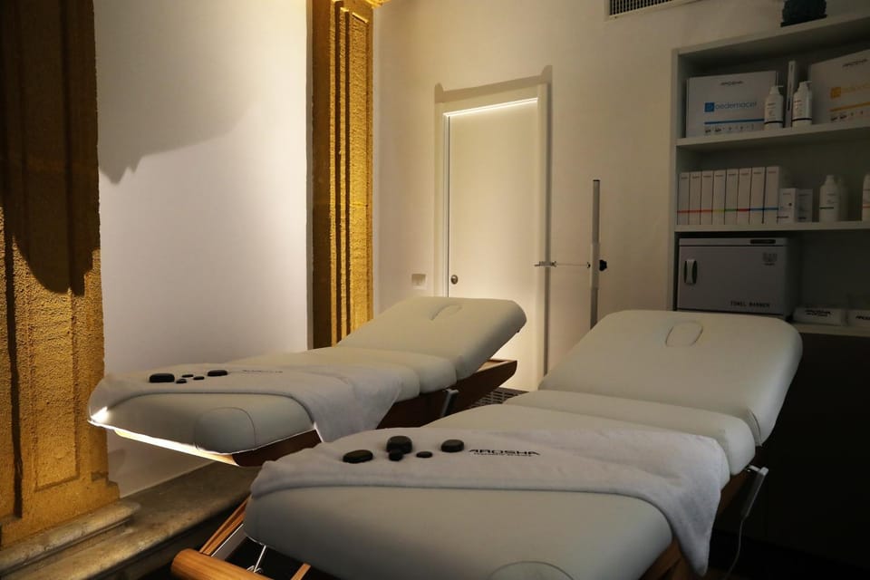 Massage, Spa and wellness centre/facilities