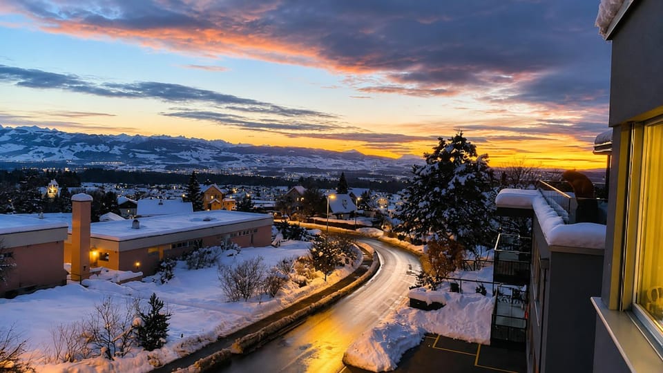 Neighbourhood, Natural landscape, Winter, Mountain view, Sunset