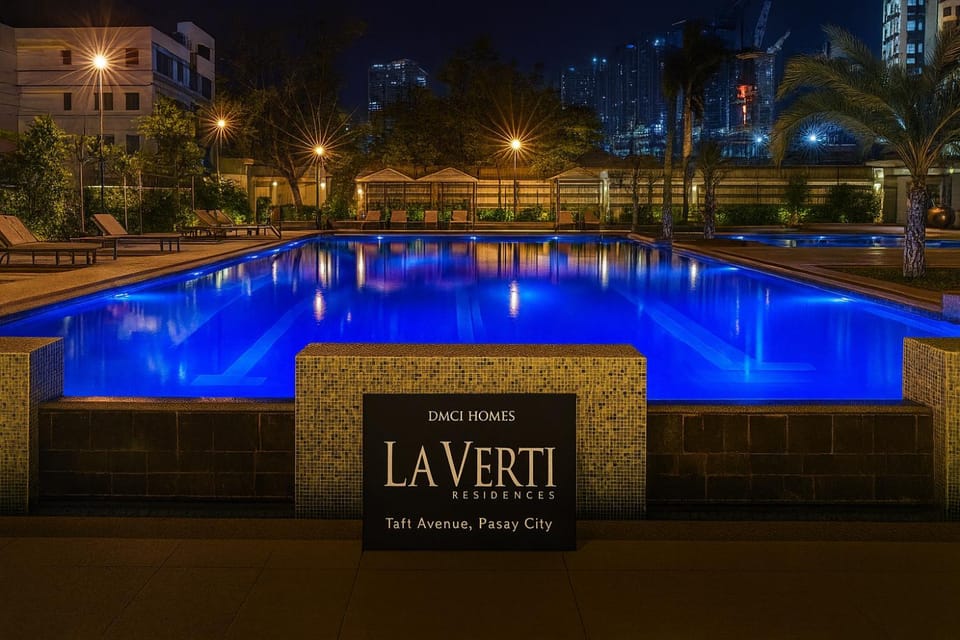Property building, Swimming pool