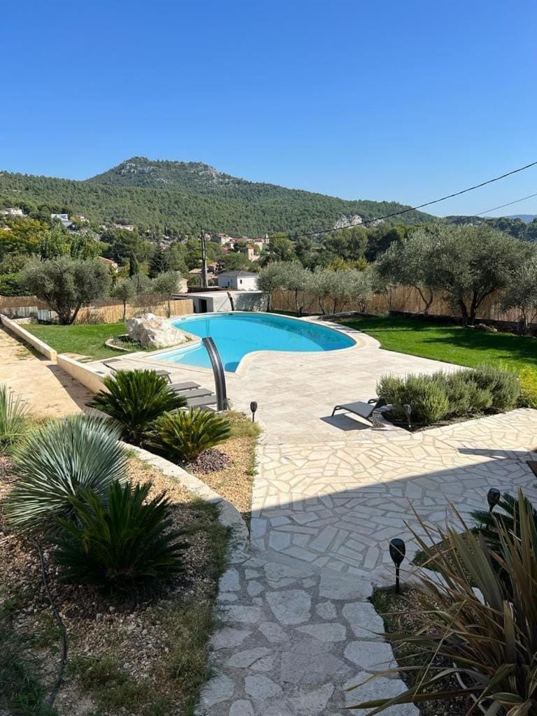 Garden, Mountain view, Pool view, Swimming pool