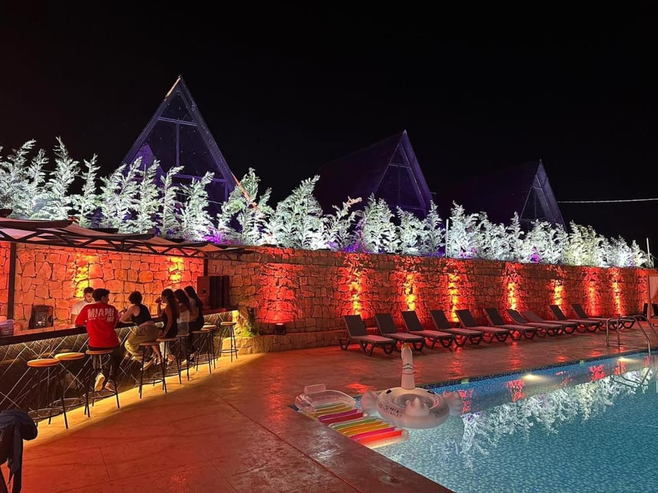 Lounge or bar, Swimming pool